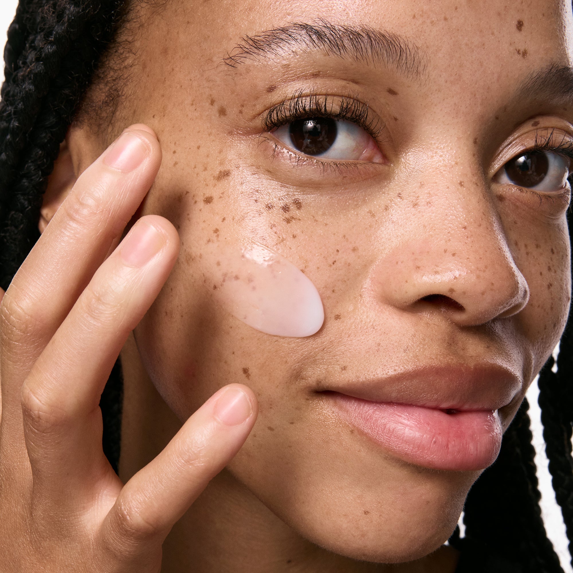 Vitamin B, C and E Moisturizer - Image 10